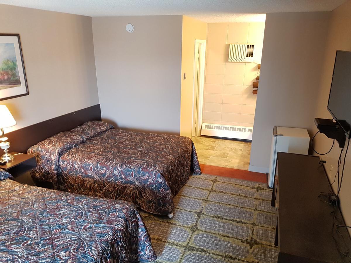 Alaskan Motel Fox Creek Экстерьер фото