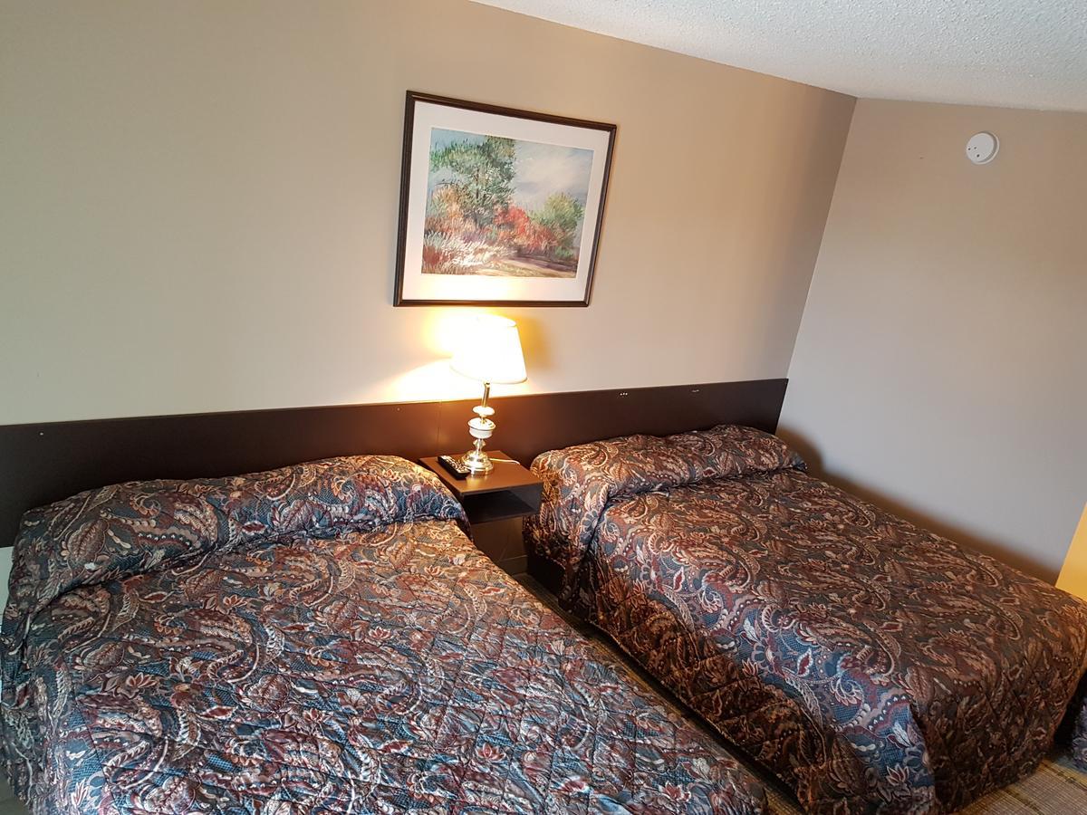 Alaskan Motel Fox Creek Номер фото